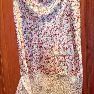 Forever 21 Floral Print skirt